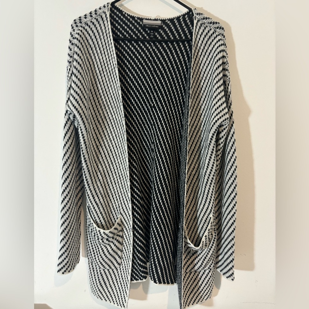 Allison Brittney Women’s Medium Open Front Black and White Cardigan Long Sleeve